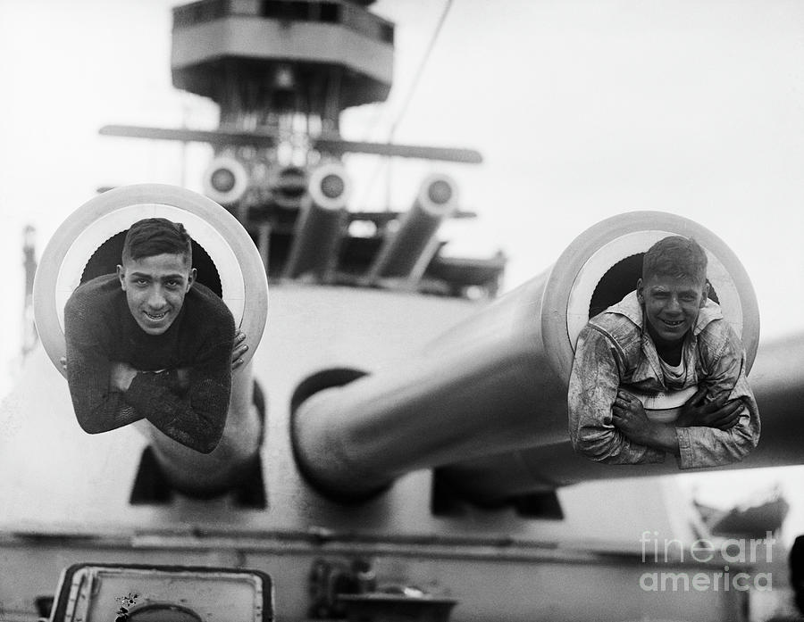 Sailors Posing In Gun Barrels Photograph by Bettmann