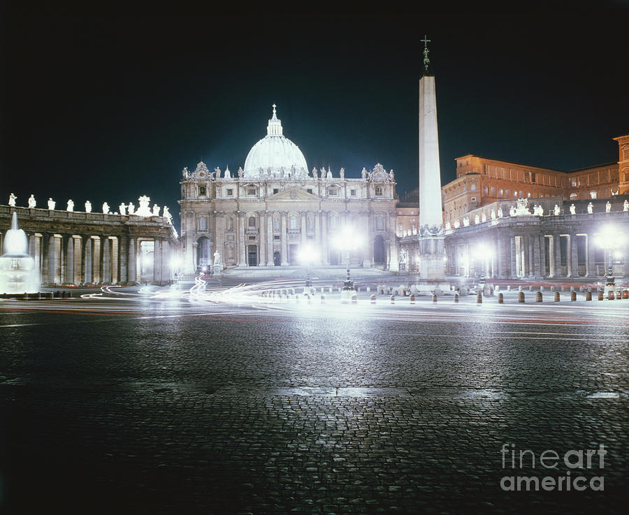 Saint Peters Square And Basilica Photograph by Bettmann