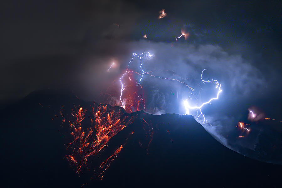 Sakurajima Volcanic Lightning Photograph by Nakagawamaru07