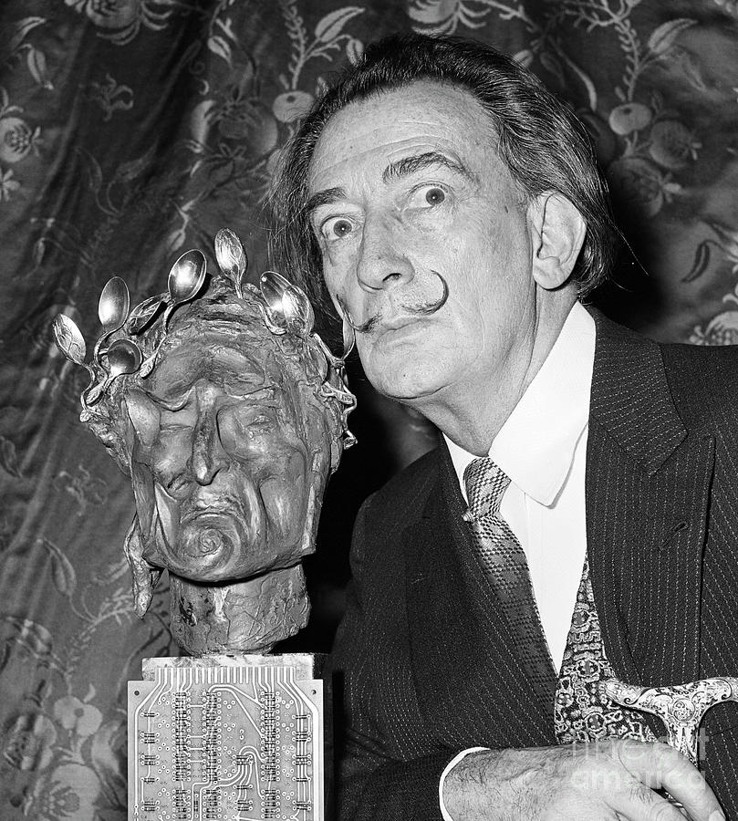Salvador Dali With His Head Of Dante Photograph by Bettmann