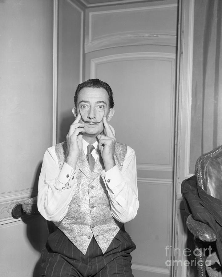 Salvador Dali With Lengthy Mustache Photograph by Bettmann