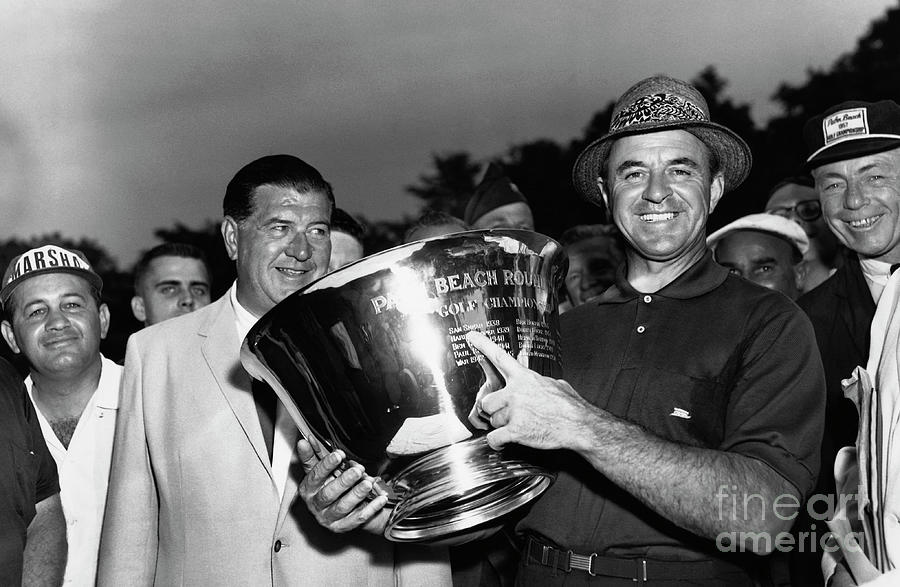 Sammy Snead Pointing To Trophy Photograph by Bettmann