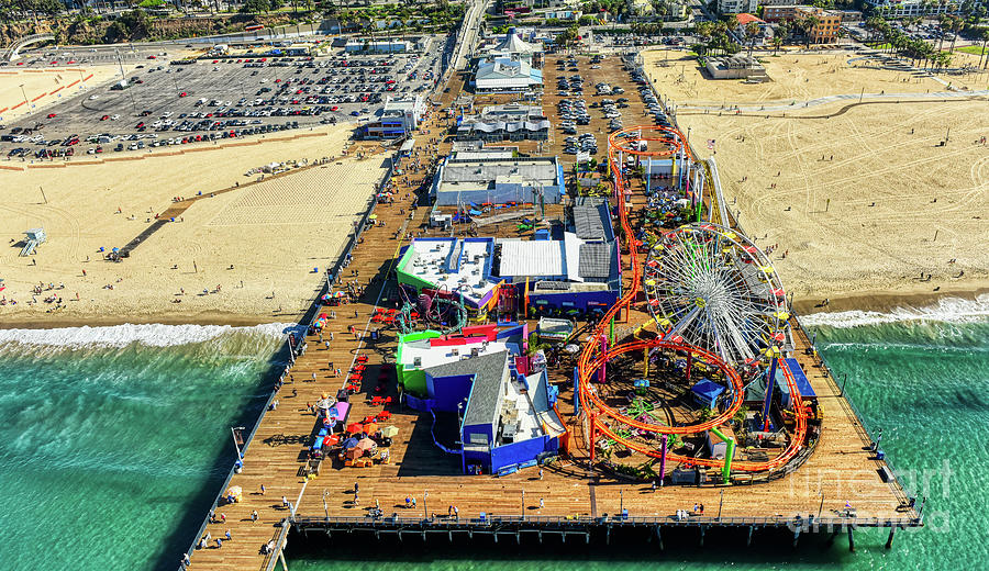 Santa Monica Pier by Mauro Celotti Santa Monica Pier by Mauro Celotti