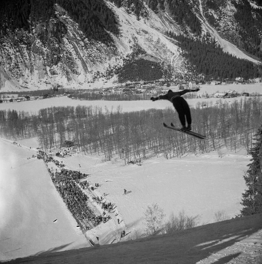 Saut à Ski Photograph by Keystone-france
