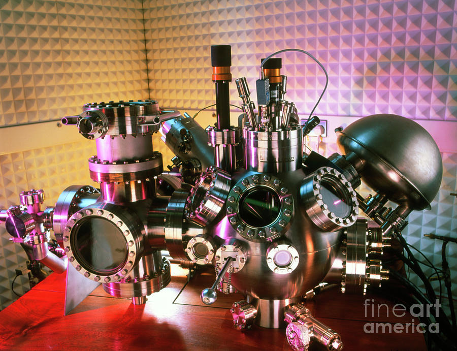 Scanning Electron Microscope Photograph by Colin Cuthbert/science Photo Library