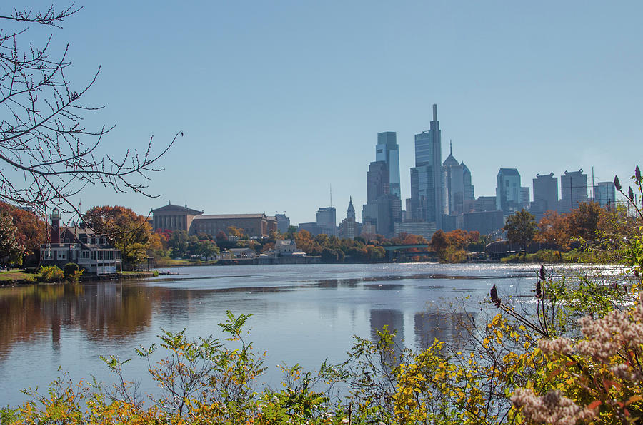 Schuylkill River Skyline View - Philadelphia in Autumn Photograph by Bill Cannon