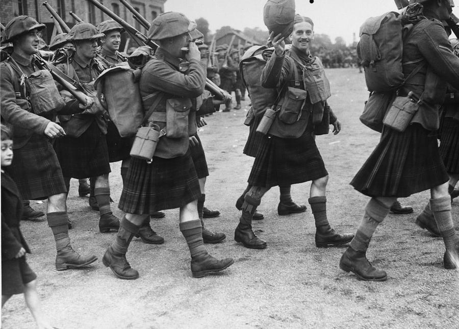 Scottish Regiment Photograph by Fox Photos