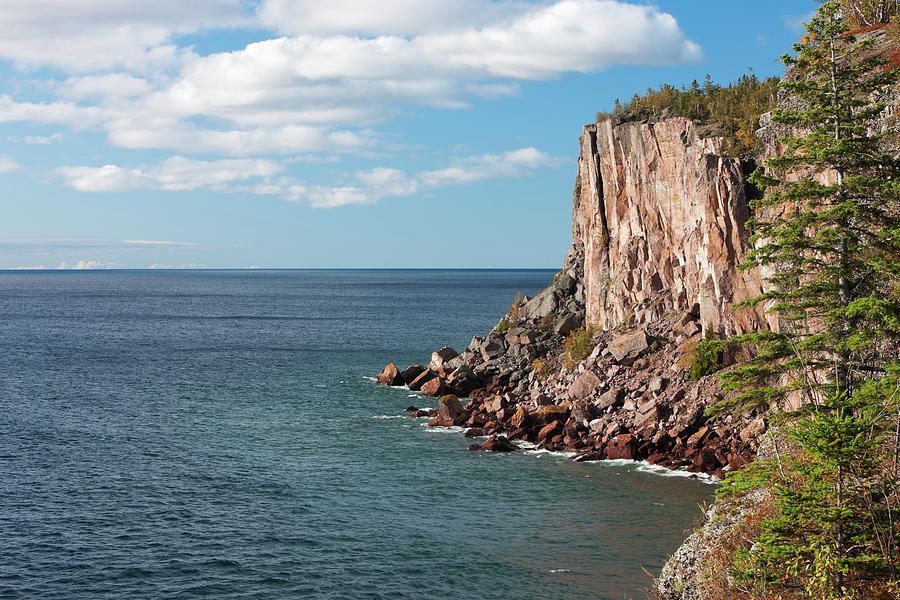 Sea Cliff Overlooking Lake Superior Photograph by Jimkruger - Fine Art ...