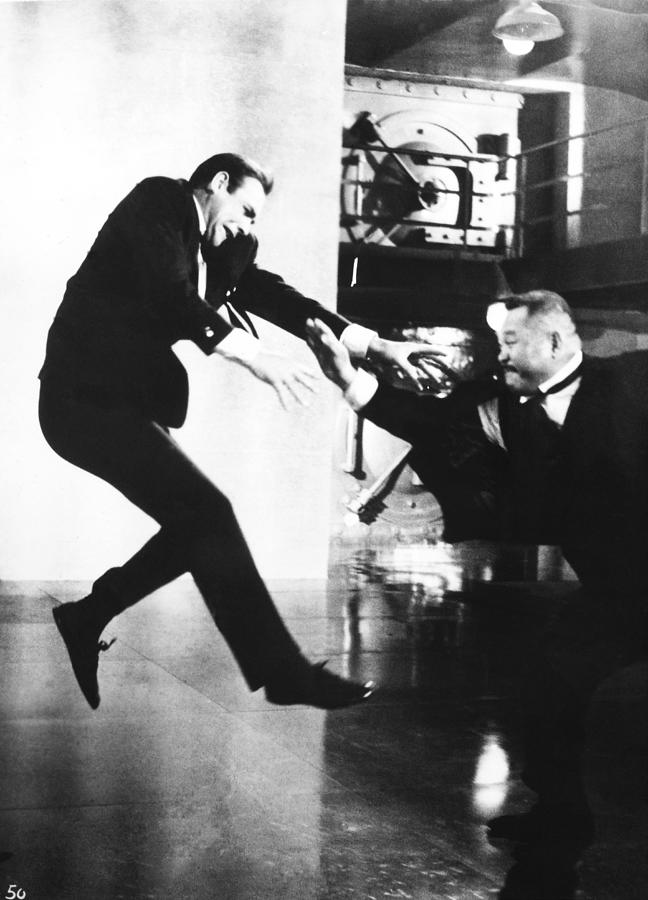 Sean Connery Photograph - Sean Connery And Harold Sakata In Scene by Keystone-france