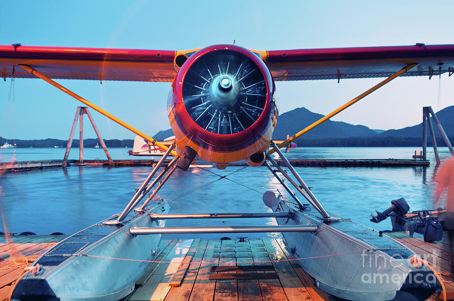 Seaplane Cooldown Photograph by Shaunl
