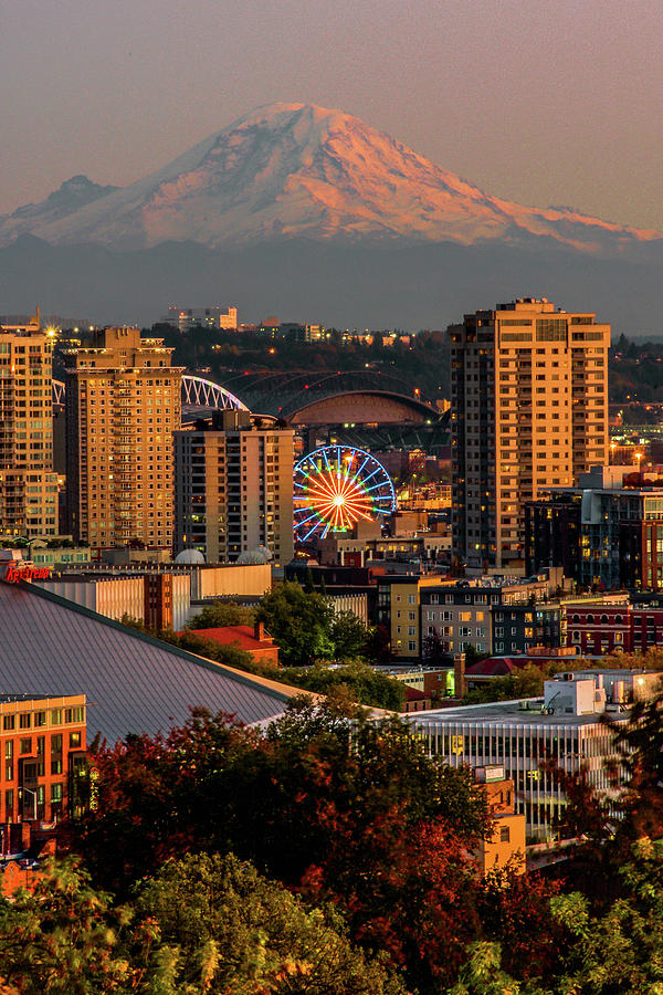 Seattle Icons at Sunset Photograph by Emerita Wheeling
