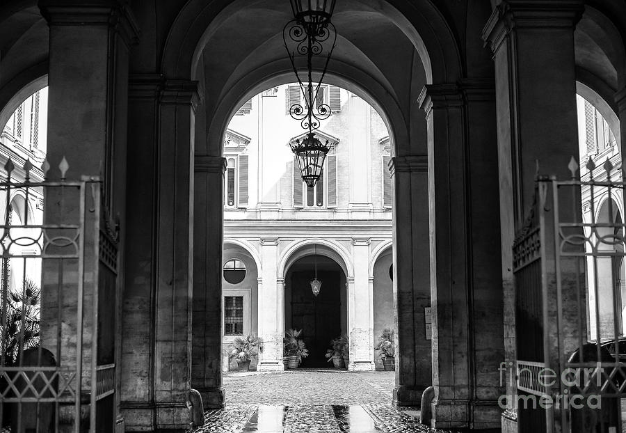 Secret Courtyard in Rome Photograph by John Rizzuto