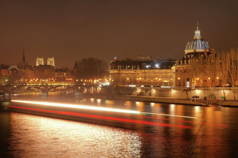 Seine River And Monuments Of Paris Photograph by Photographie Réalisée Par Hatuey Photographies