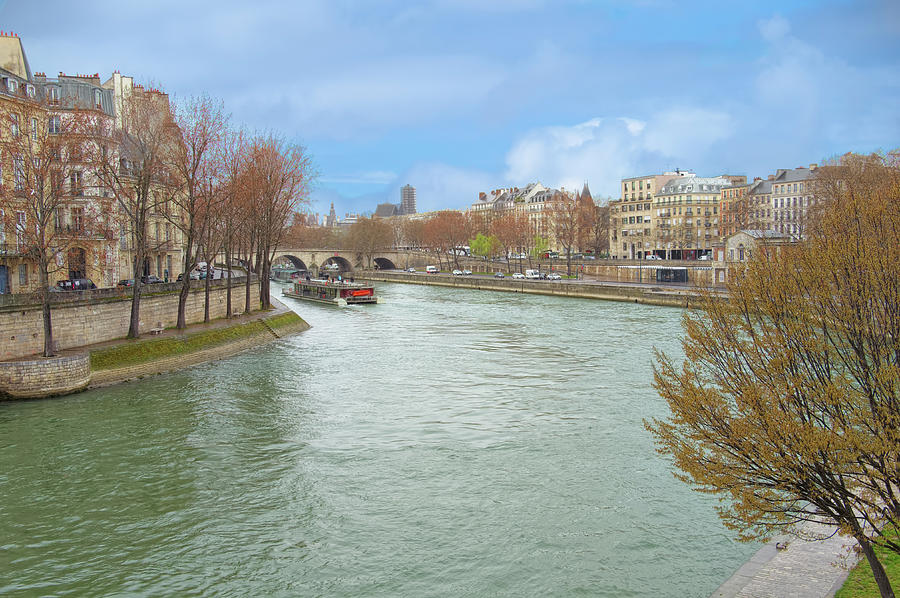 Paris Photograph - Seine River In Paris Center by Cora Niele