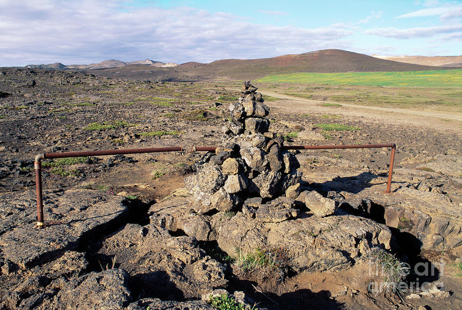 Seismic Fault Photograph by Daniel Sambraus/science Photo Library