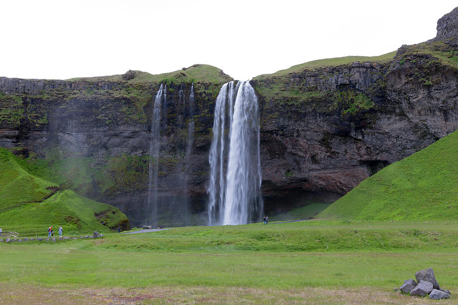 Seljalandsfoss Waterfall Photograph by Glenn Lahde