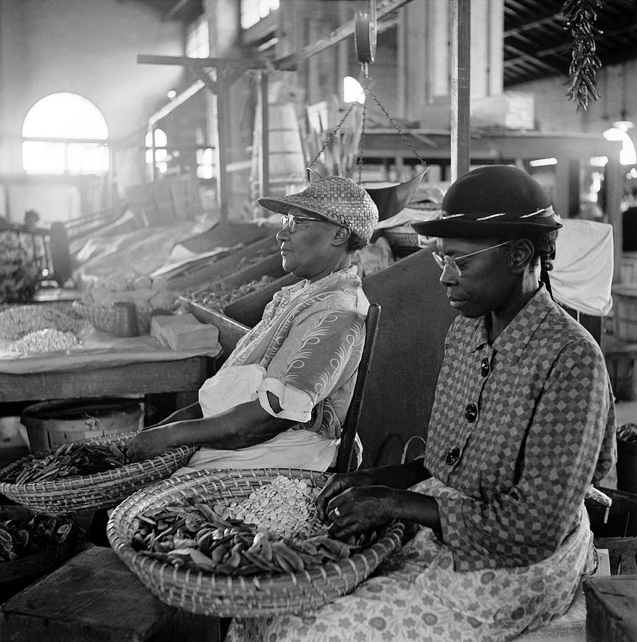 Horizontal Photograph - Selling Beans at Savannah City Market by Robert W. Kelley