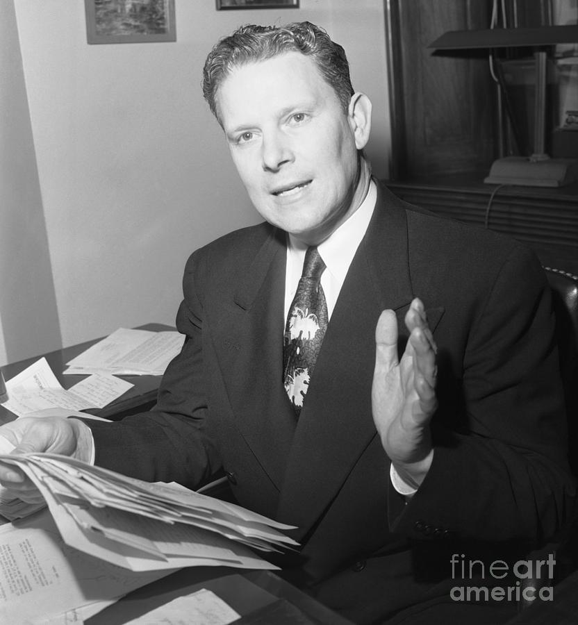Senator Albert Gore In 1951 Photograph by Bettmann