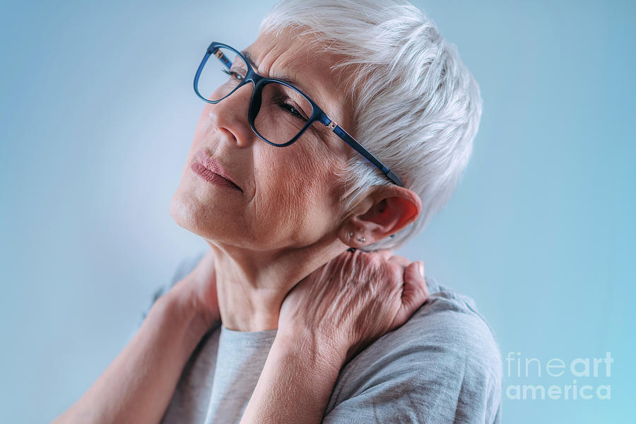 Senior Woman With Shoulder Pain Photograph by Microgen Images/science Photo Library