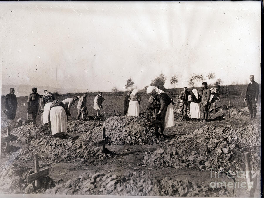 Serbian Women Bury Deadserbiaaustria Photograph by Bettmann