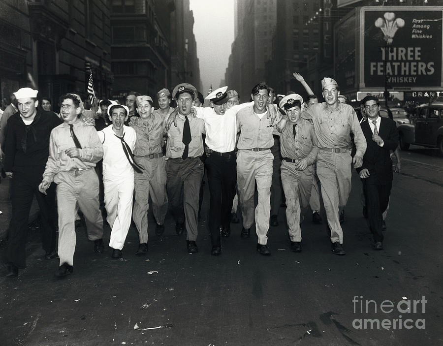 Servicemen Celebrating V-j Day In New Photograph by Bettmann