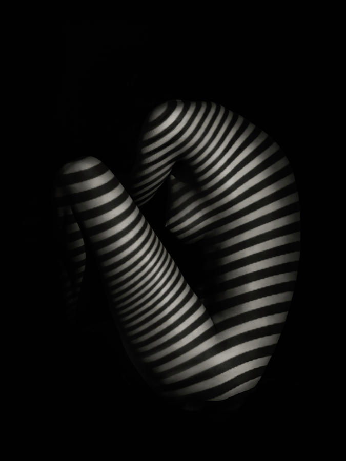 Nude Photograph - Shadowline by Aurimas Valevicius