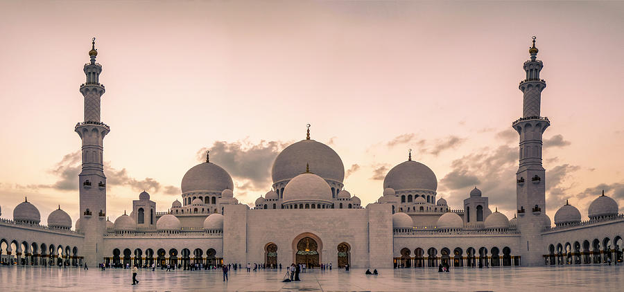 Sheik Zayed Grand Mosque Abu Dhabi Uae Photograph by C. Fredrickson Photography