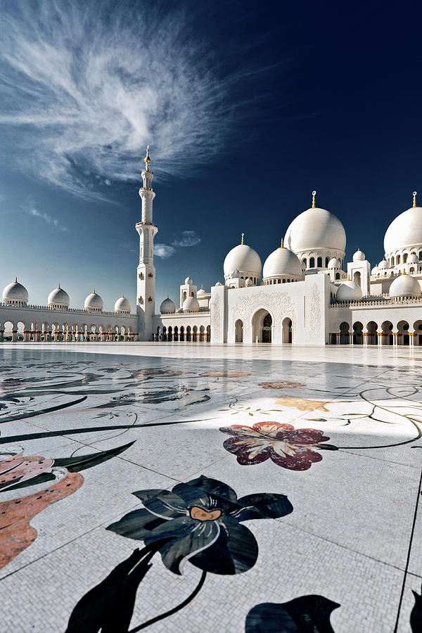 Sheikh Zayed Grand Mosque Photograph by Gary Mcgovern