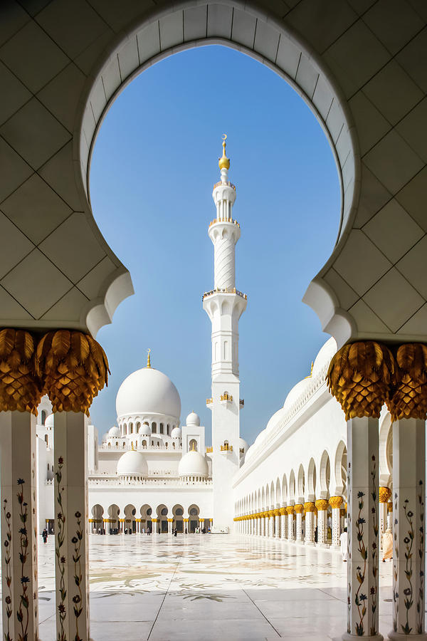 Sheikh Zayed Grand Mosque. The Biggest Photograph by Uig - Pixels