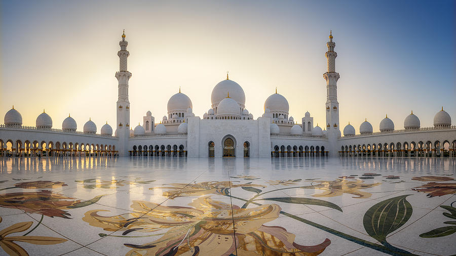 Sheikh Zayed Mosque I Photograph by Bartolome Lopez - Fine Art America