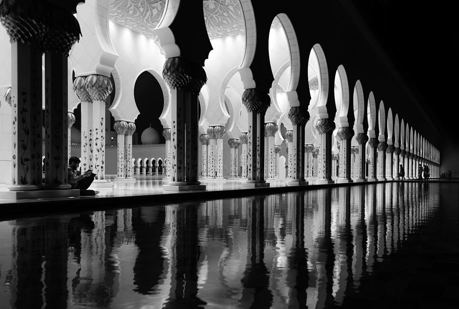 Black And White Photograph - Sheikh Zayed Mosque by Yousef Almasoud