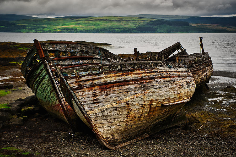 Shipwrecks on the Isle Of Mull - Scotland Photograph by Stuart Litoff