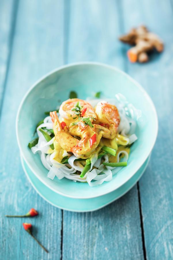 Shirataki Noodles With Shrimps And Kenya Beans Photograph by Jan Wischnewski