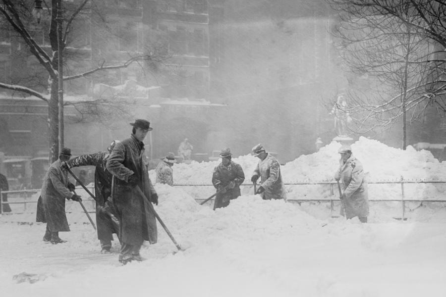 Shoveling Snow in City Hall Park, Manhattan, NYC Painting by Unknown