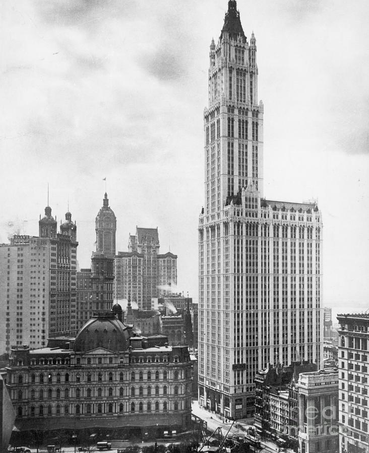 Side View Of Woolworth Building In New Photograph by Bettmann - Fine ...