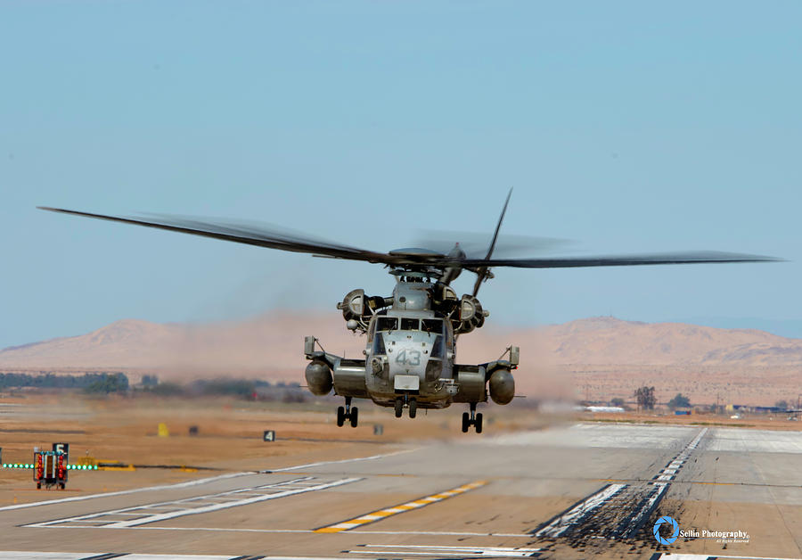 Sikorsky CH-53 Sea Stallion Photograph by Frank Sellin - Fine Art America