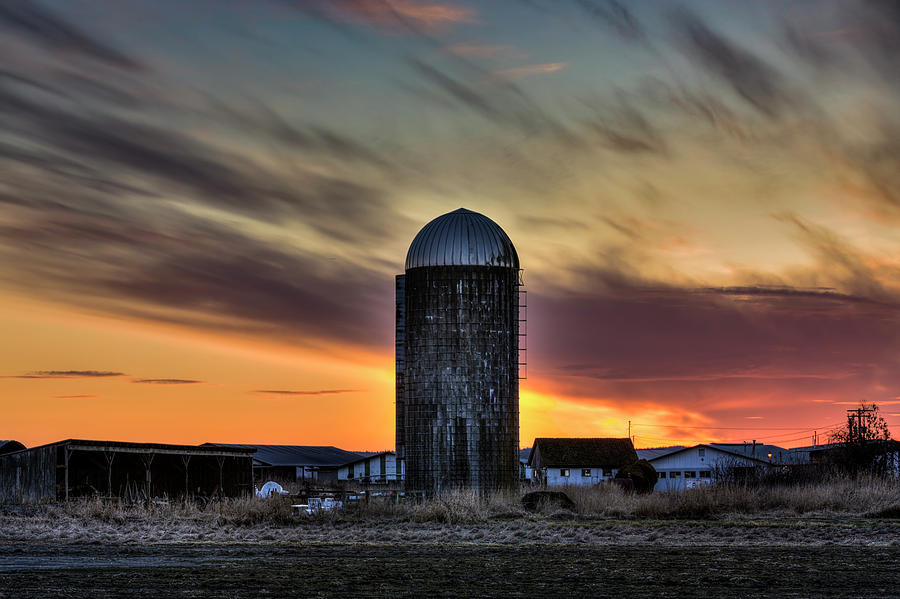 Silo Sunset Photograph by Mark Kiver