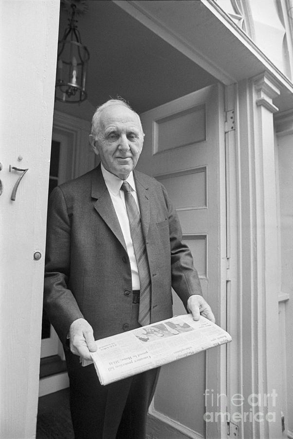 Simon Kuznets Standing In A Doorway Photograph by Bettmann