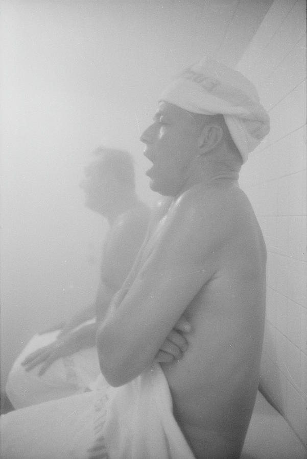 Sinatra In The Sauna Photograph by John Dominis