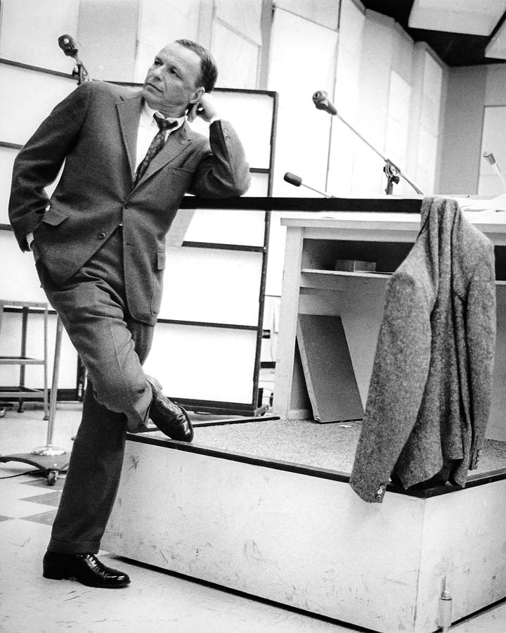 Frank Sinatra Photograph - Sinatra In The Studio by Tiffani Lynch