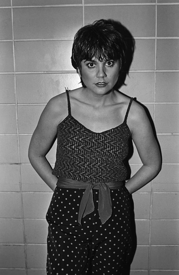 Singer Linda Ronstadt In Concert Photograph by George Rose
