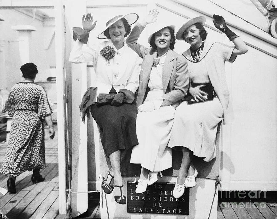 Singers The Boswell Sisters Leaving Photograph by Bettmann