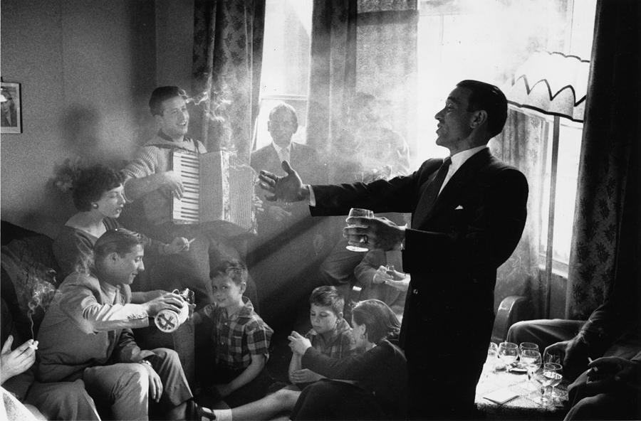 Singing Italian Photograph by Bert Hardy