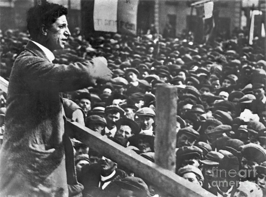 Sinn Fein Leader Eamon De Valera Photograph by Bettmann