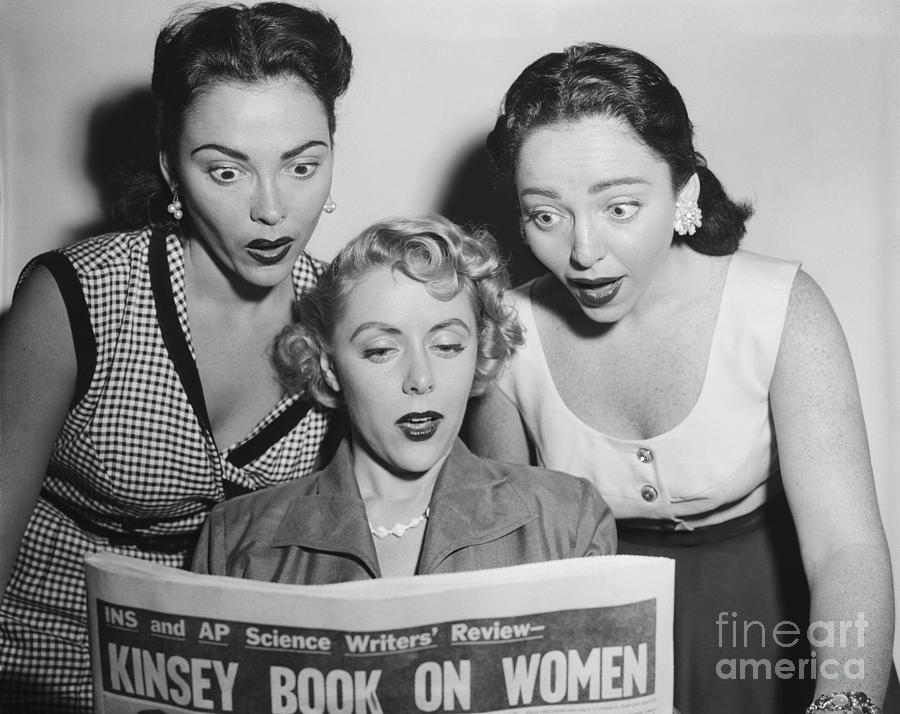 Sisters Read Review Of Kinsey Report Photograph by Bettmann