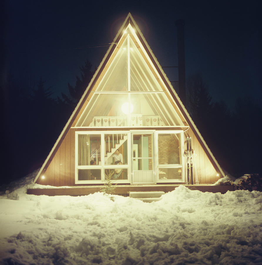 Triangle Shape Photograph - Skaal House In Stowe by Slim Aarons