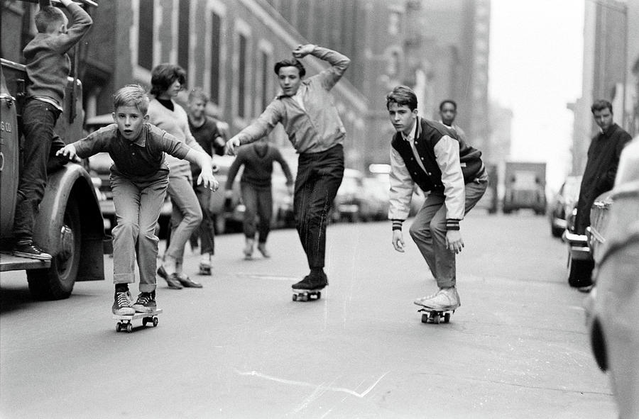 New York City Photograph - Skateboarding by Bill Eppridge