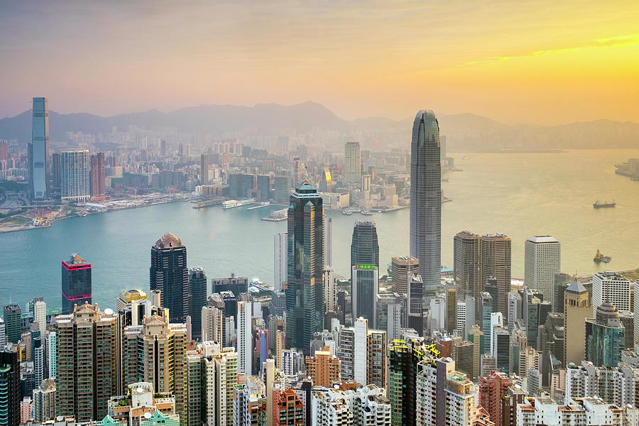 Skyscrapers In Central Hong Kong Seen From Victoria Peak At Sunrise ...