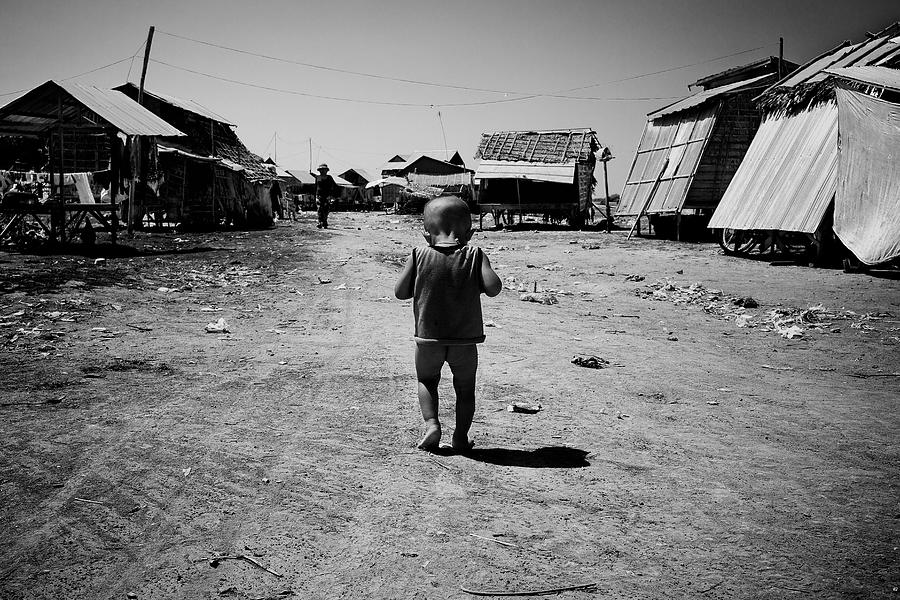 Slum Village Photograph by Shinjiisobe