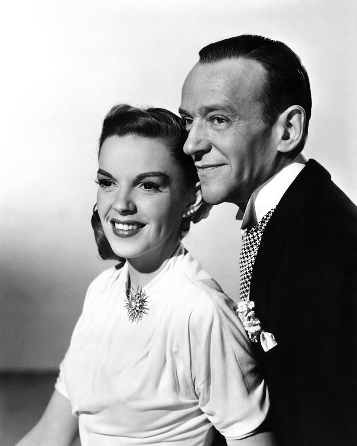 Smiling Judy Garland And Fred Astaire Looking Away Photograph by Globe ...